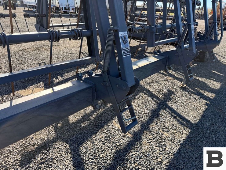 flexi-coil-spring-tooth-harrow-image-38