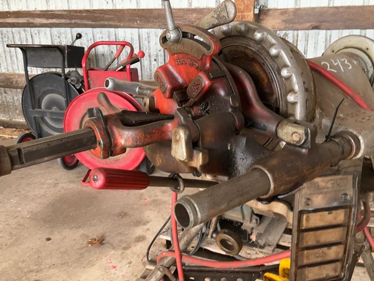 #243-•-ridgid-300-pipe-threader-image-9