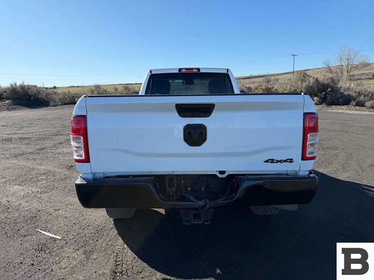 2014-dodge-2500-image-5