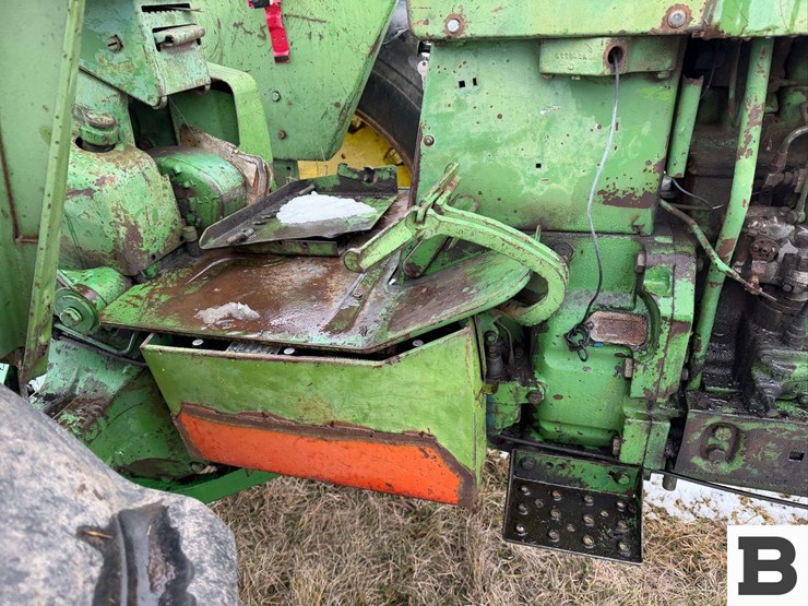 john-deere-4010-image-26