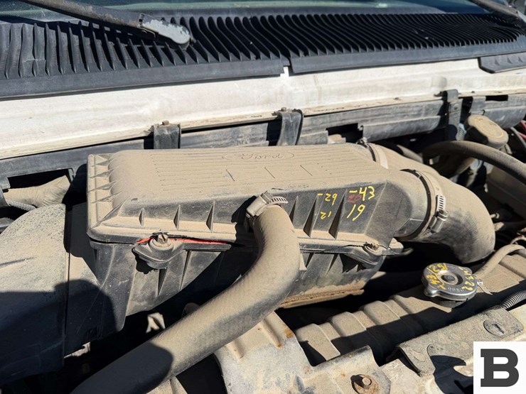 1996-ford-econoline-350-image-32