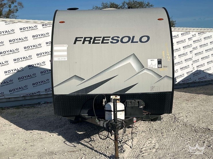 2022-braxton-creek-freesolo-kitch-18-ft-travel-trailer-image-20