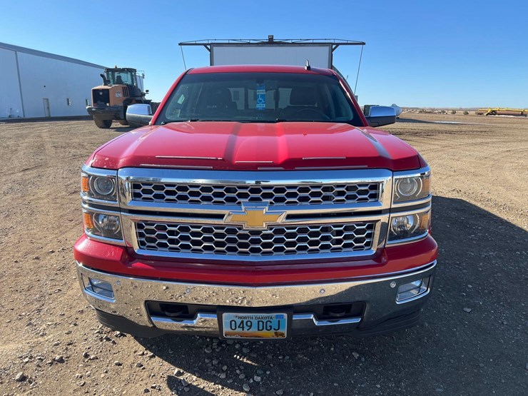 2015-chevrolet-silverado-1500-image-2