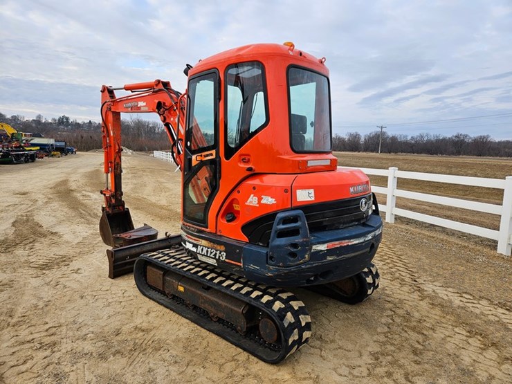 kubota-kx121-3-image-3