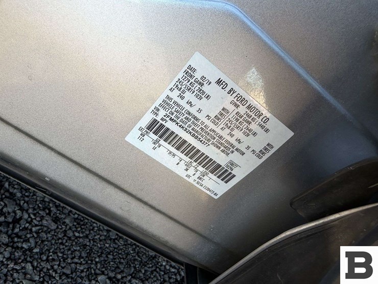 2019-ford-edge-image-31