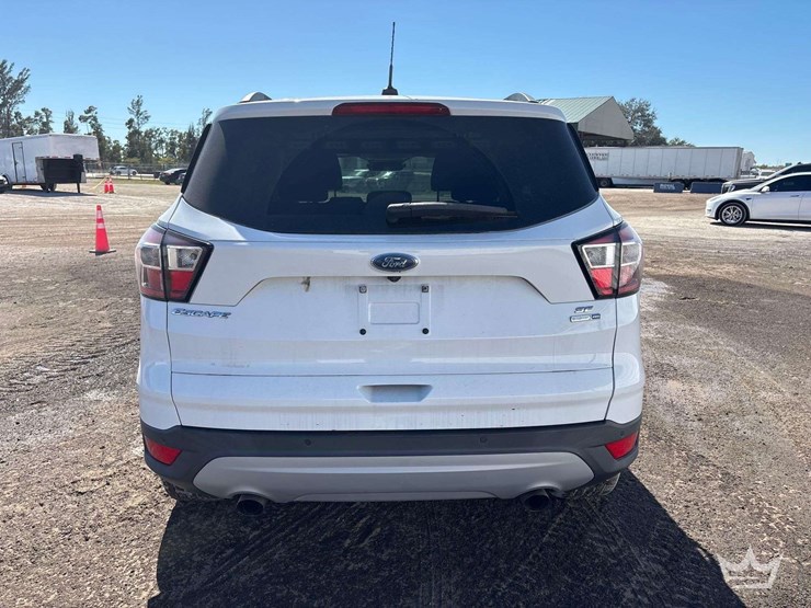 2017-ford-escape-image-19
