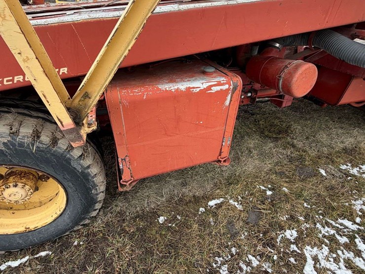 new-holland-1085-image-26