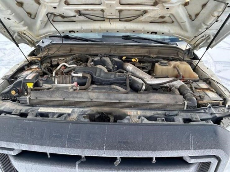 2015-ford-f550-xl-image-24