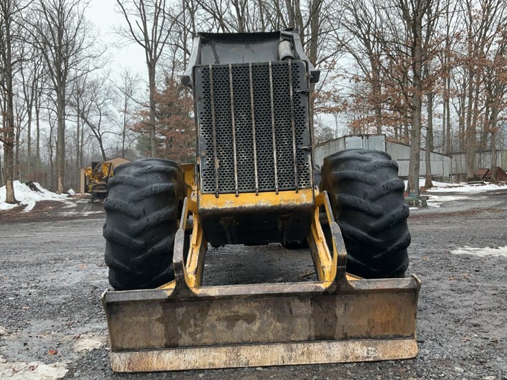 2006-deere-640g-iii-image-8