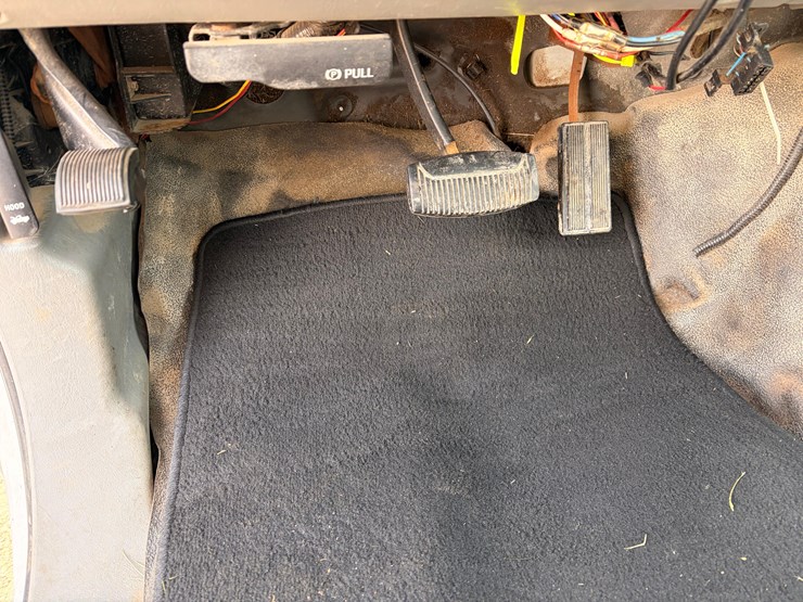 2003-ford-f550-image-22