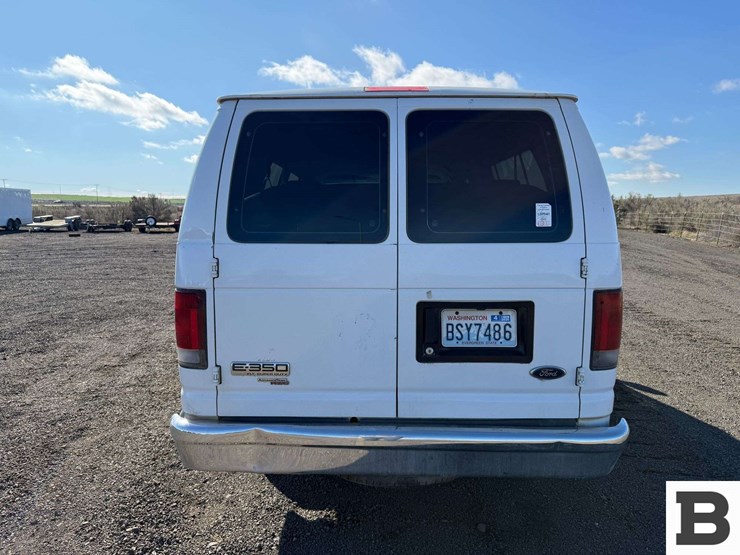 2006-ford-econoline-350-image-4