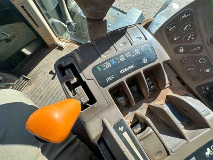 2014-john-deere-9460r-image-21