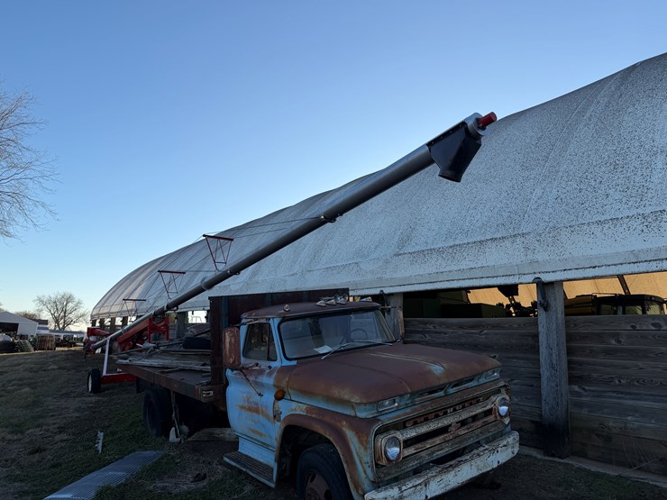 #209039-•-hutchinson-hx10-73-grain-auger-image-6