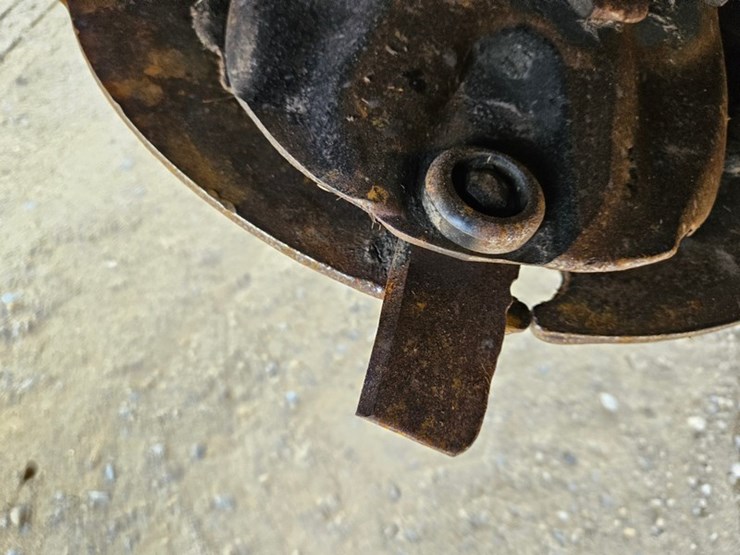 massey-ferguson-1383-image-21