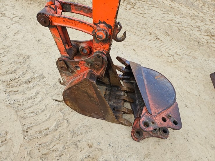 kubota-kx121-3-image-12