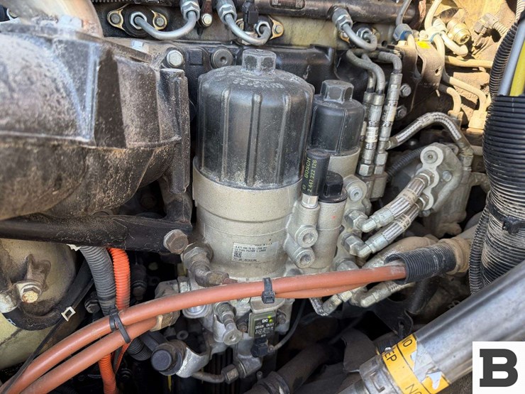 2014-freightliner-cascadia-125-image-43