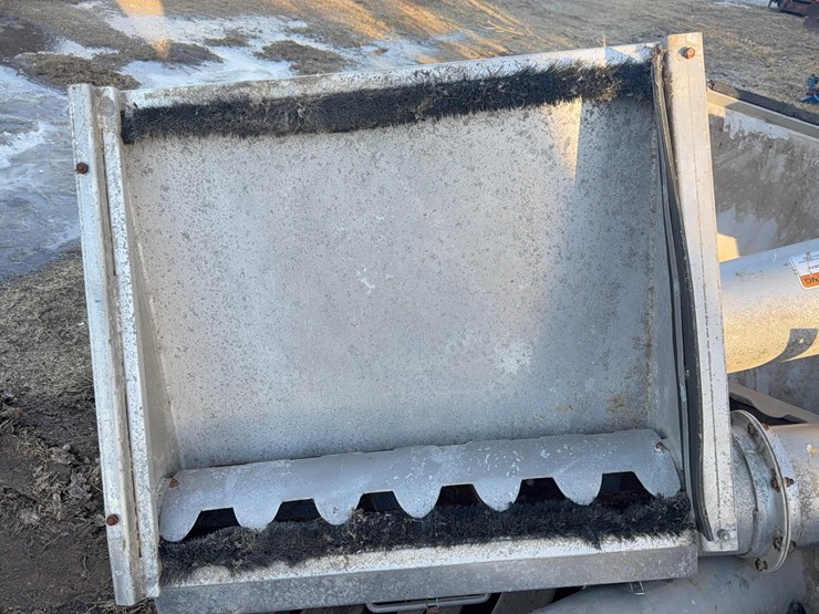 hopper-augers-image-11