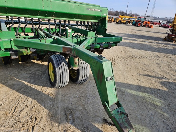 john-deere-750-image-10