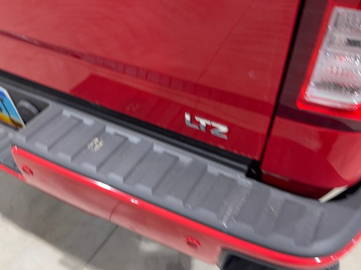 2018-chevrolet-silverado-1500-ltz-image-13