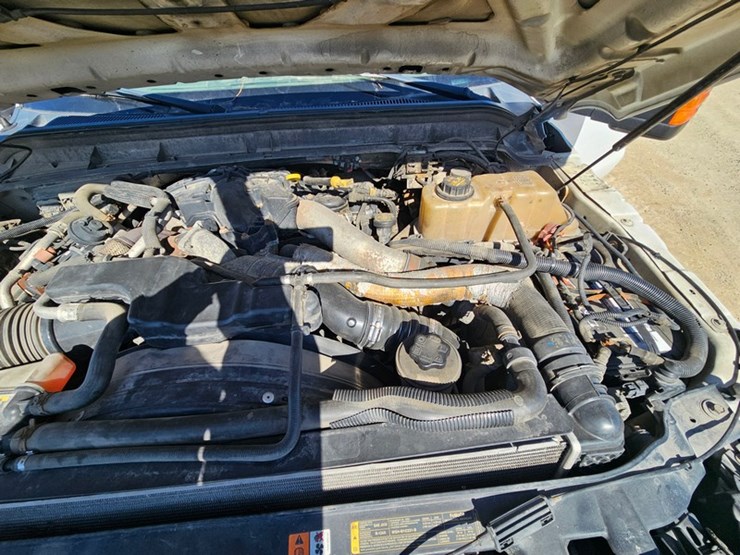 2011-ford-f550-image-32