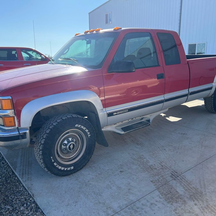 1995 CHEVROLET 2500