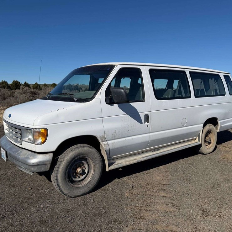 1996 FORD ECONOLINE 350