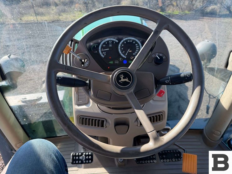 2013-john-deere-6125r-image-74