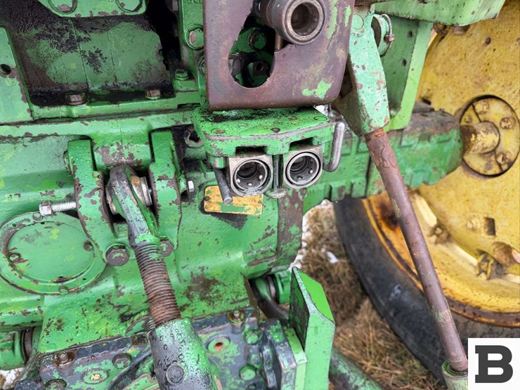 john-deere-4010-image-20
