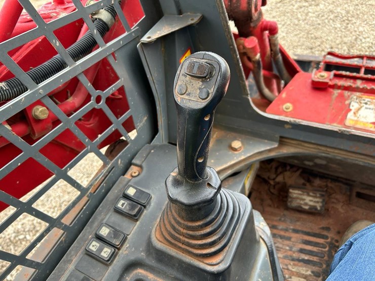 takeuchi-tl10-image-25