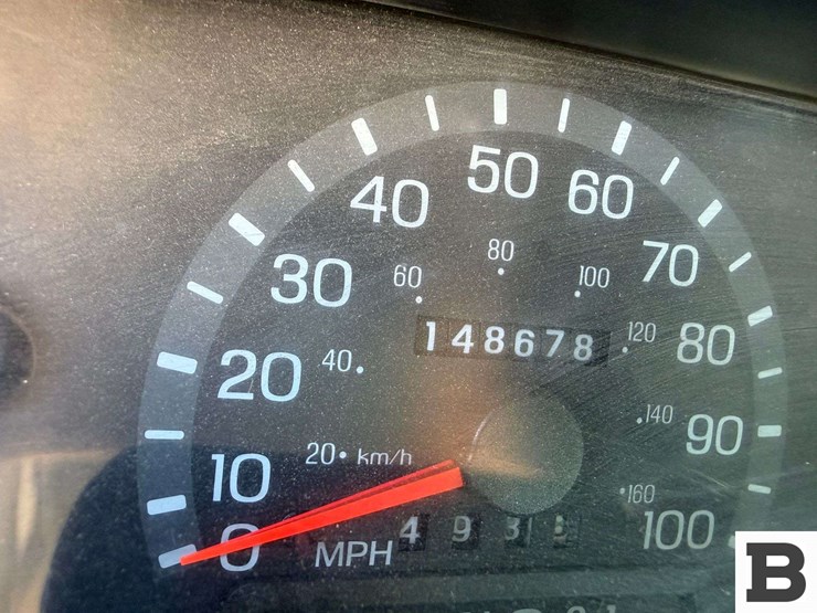 1999-ford-econoline-350-image-28