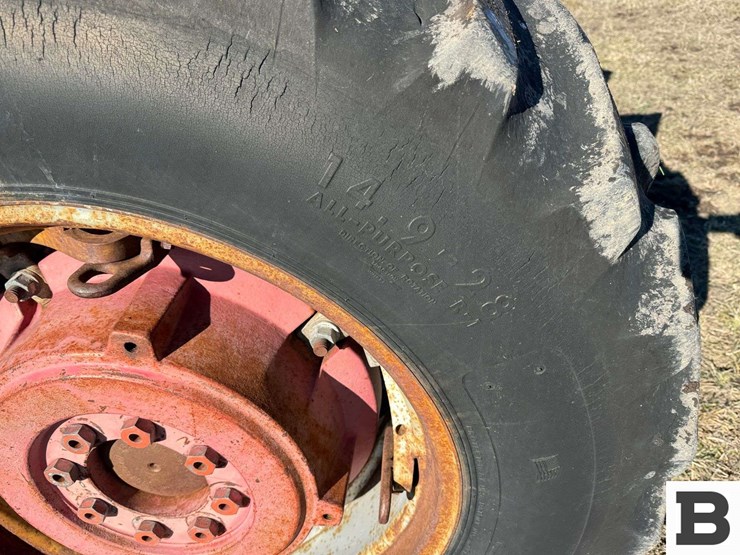 massey-ferguson-165-image-16