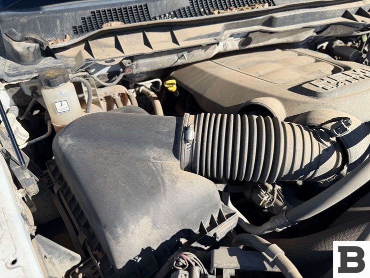 2017-dodge-2500-image-39