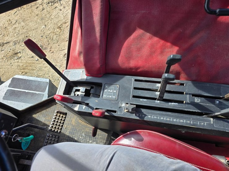 white-2-155-image-26