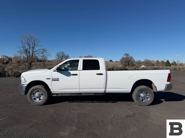 2017-dodge-2500-image-3