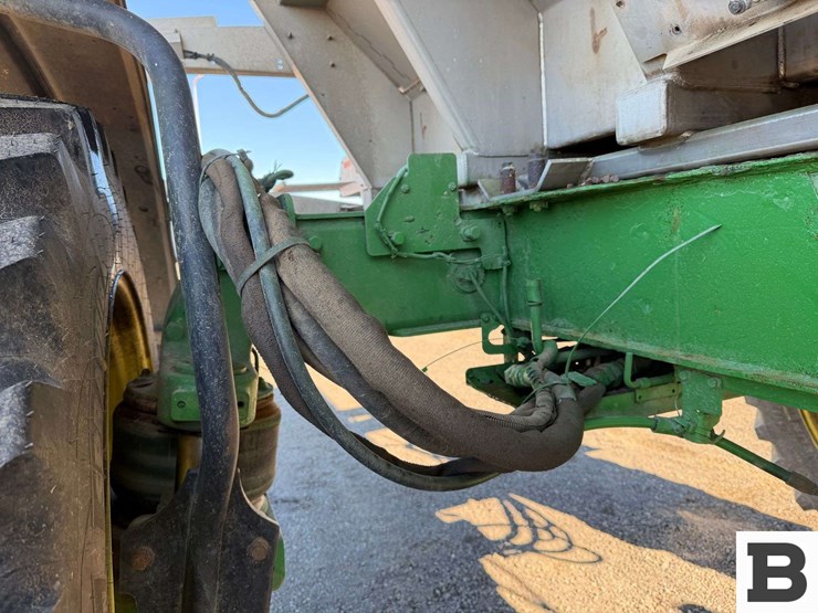 john-deere-4930-image-38