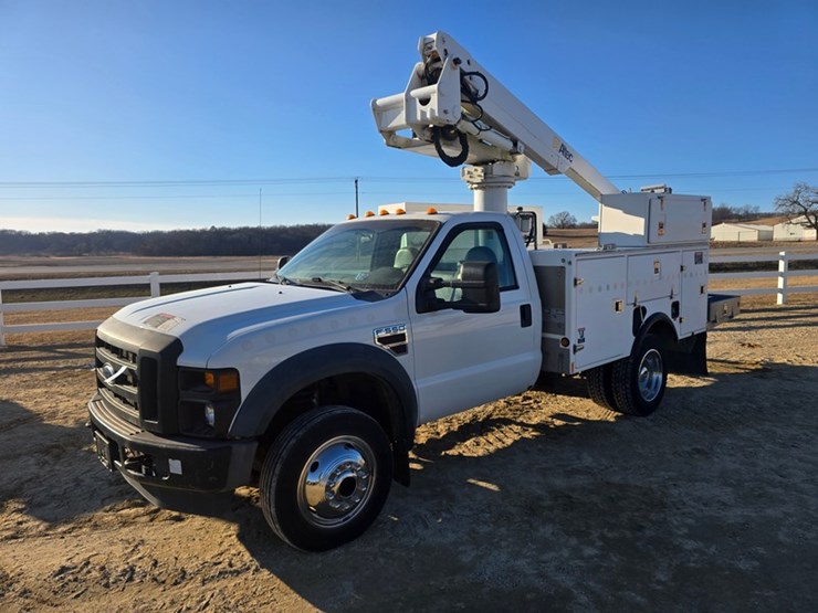 2008-ford-f550-image-1