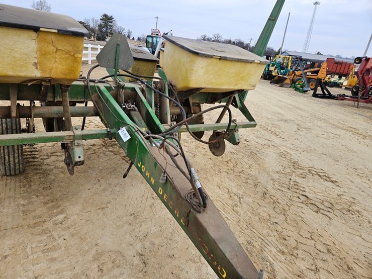 john-deere-7000-image-9