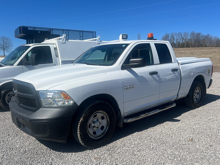 2015-dodge-1500-image-1