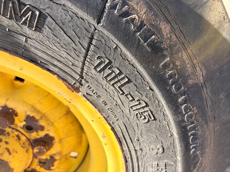 john-deere-4230-image-25