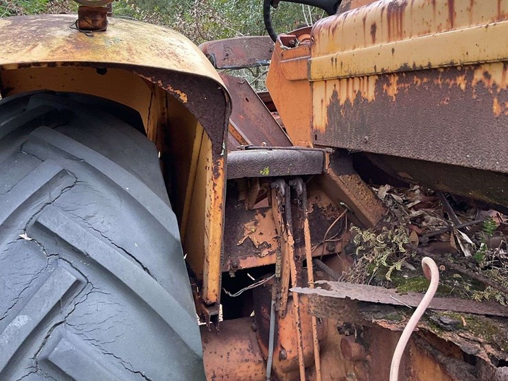 minneapolis-moline-g705-image-17