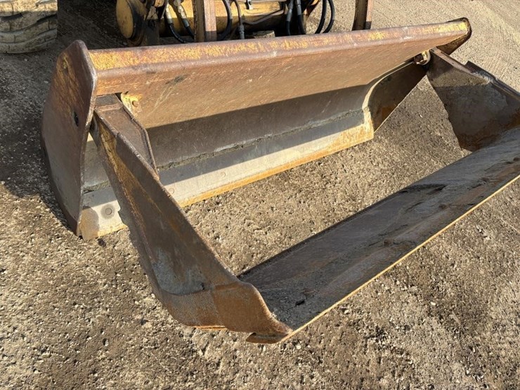 case-570l-xt-image-9