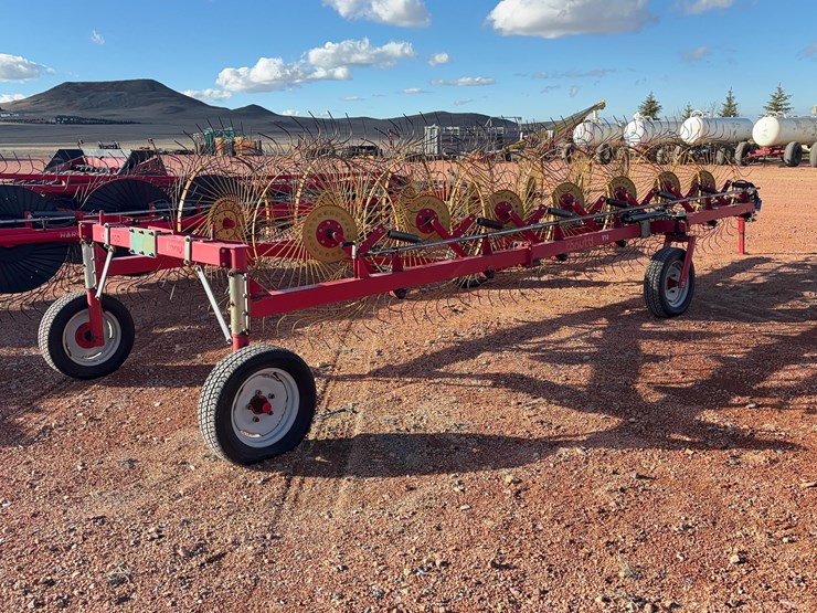 tonutti-v14-v-rake-image-1