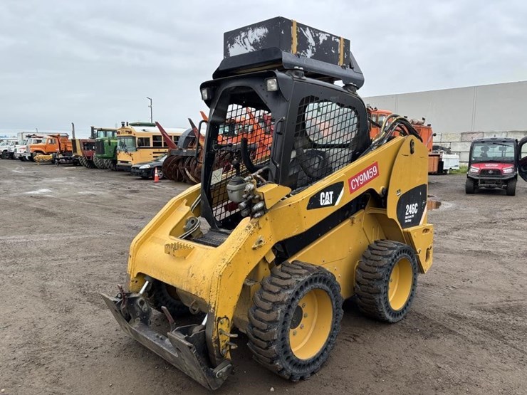 caterpillar-246c-image-1