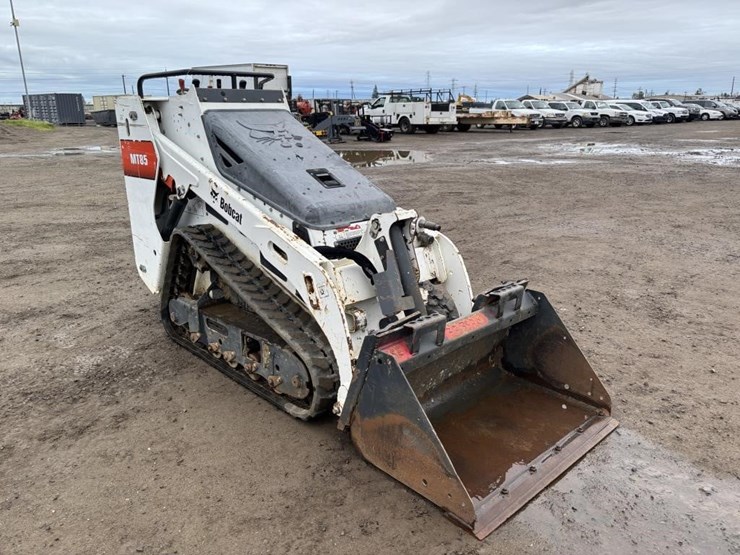 2020-bobcat-mt85-image-2