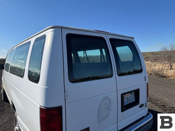 1999-ford-econoline-350-image-15