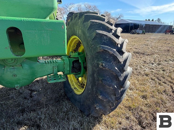 1992-john-deere-4560-image-10