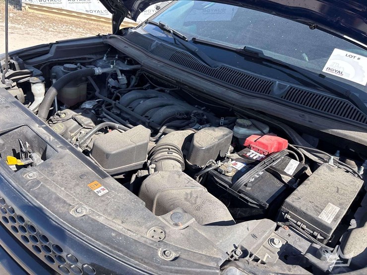 2015-ford-explorer-image-9