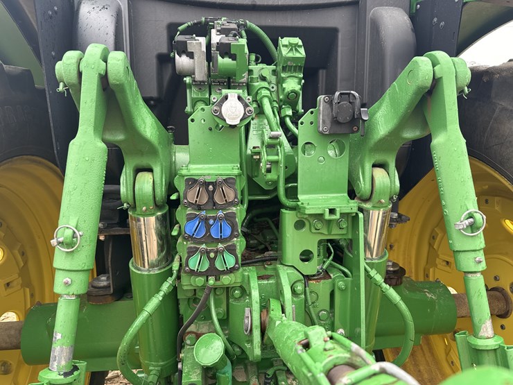 2016-john-deere-6155r-image-9