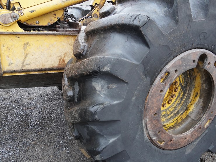 2014-tigercat-620e-image-35