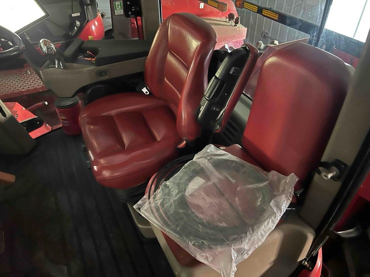 2012-case-ih-steiger-350-hd-tractor-image-13